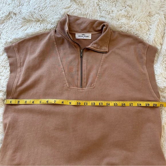 Alluv Place Women’s Tan Mini Dress Size: Medium - Picture 4 of 7